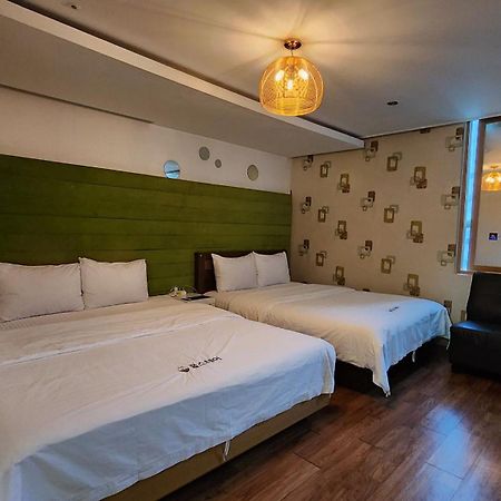 Gimhae Business Hotel K Екстер'єр фото