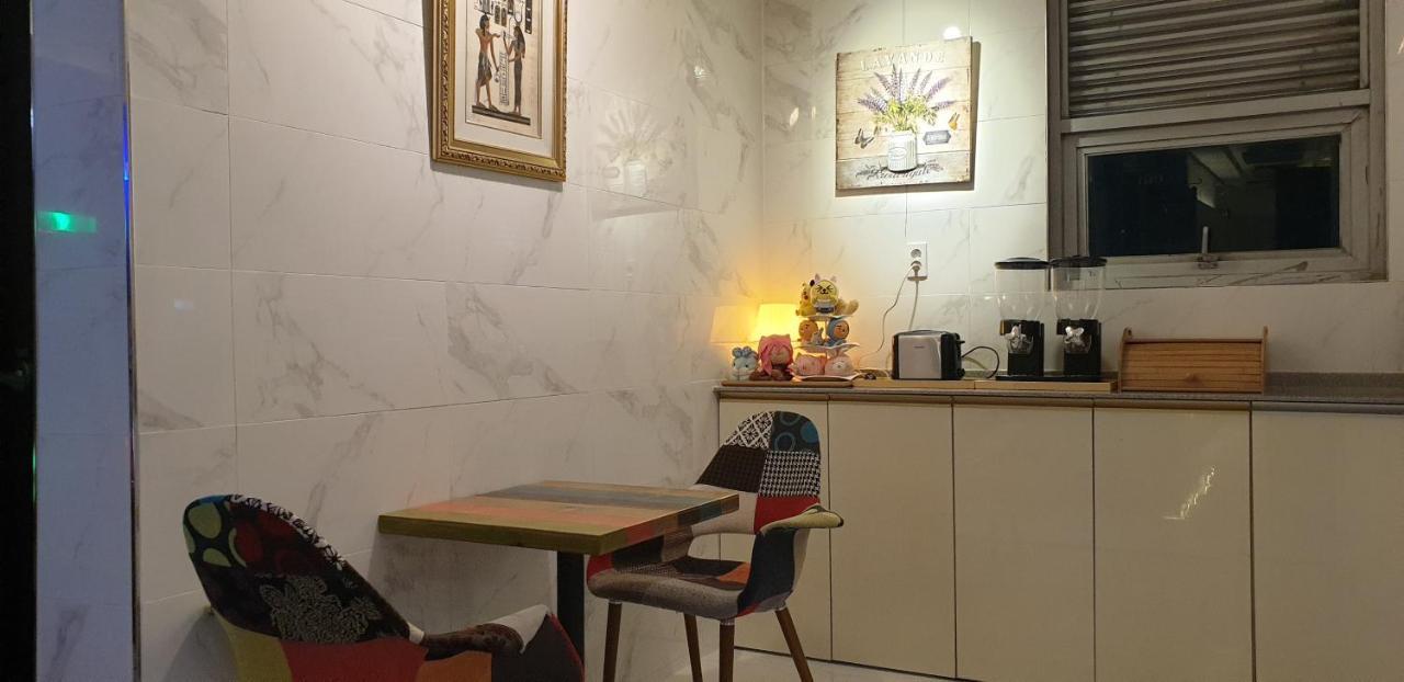 Gimhae Business Hotel K Екстер'єр фото