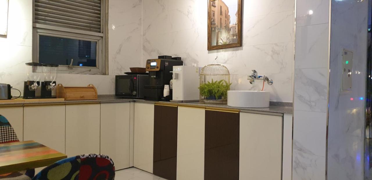 Gimhae Business Hotel K Екстер'єр фото