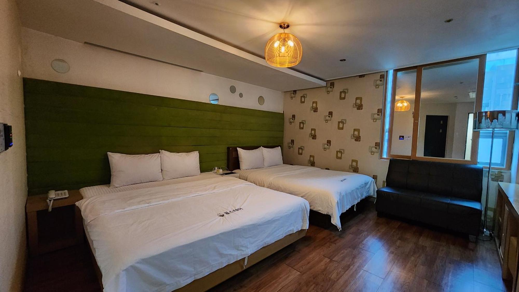 Gimhae Business Hotel K Екстер'єр фото