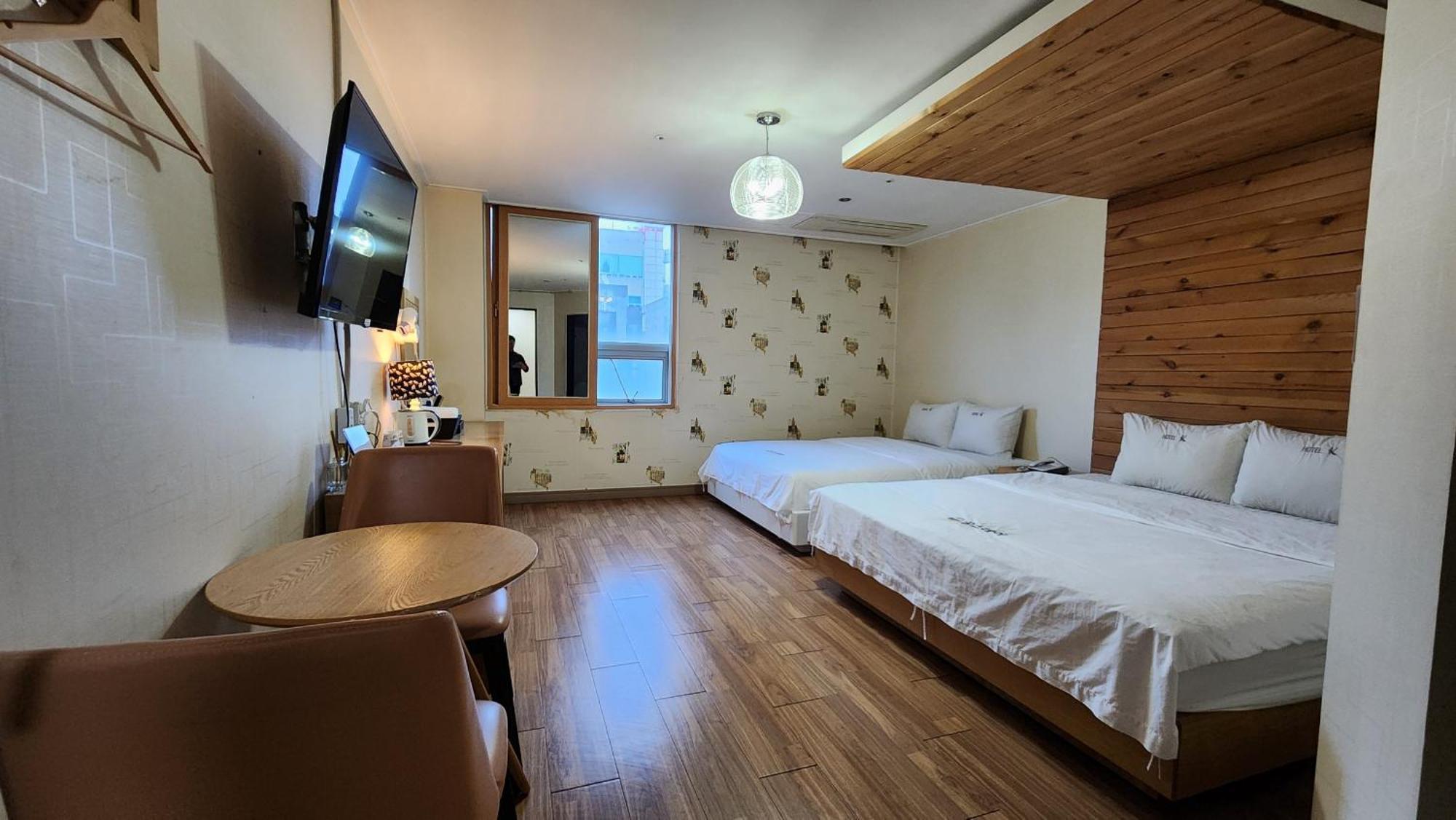 Gimhae Business Hotel K Екстер'єр фото