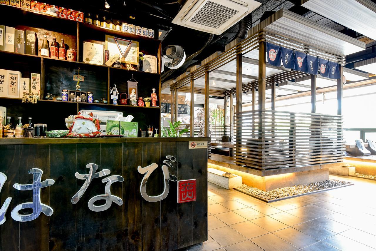 Gimhae Business Hotel K Екстер'єр фото
