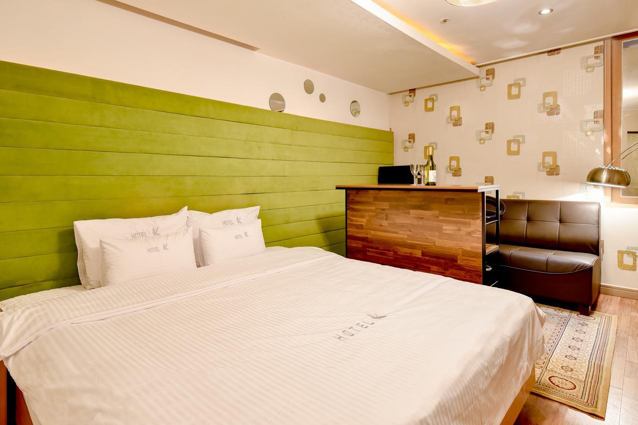 Gimhae Business Hotel K Екстер'єр фото
