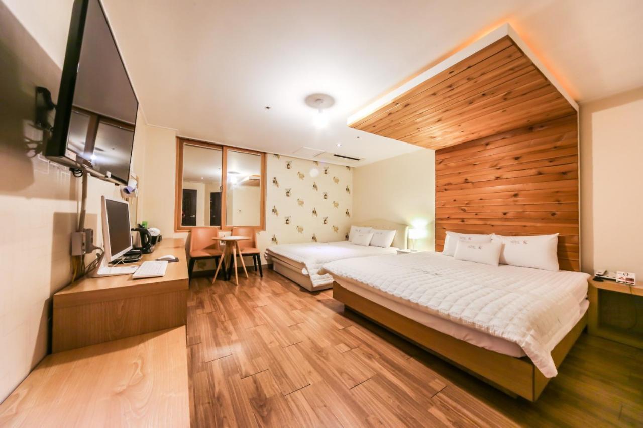 Gimhae Business Hotel K Екстер'єр фото