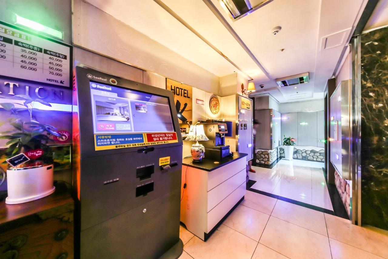 Gimhae Business Hotel K Екстер'єр фото