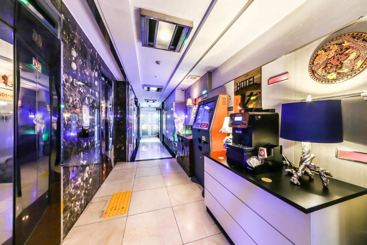 Gimhae Business Hotel K Екстер'єр фото